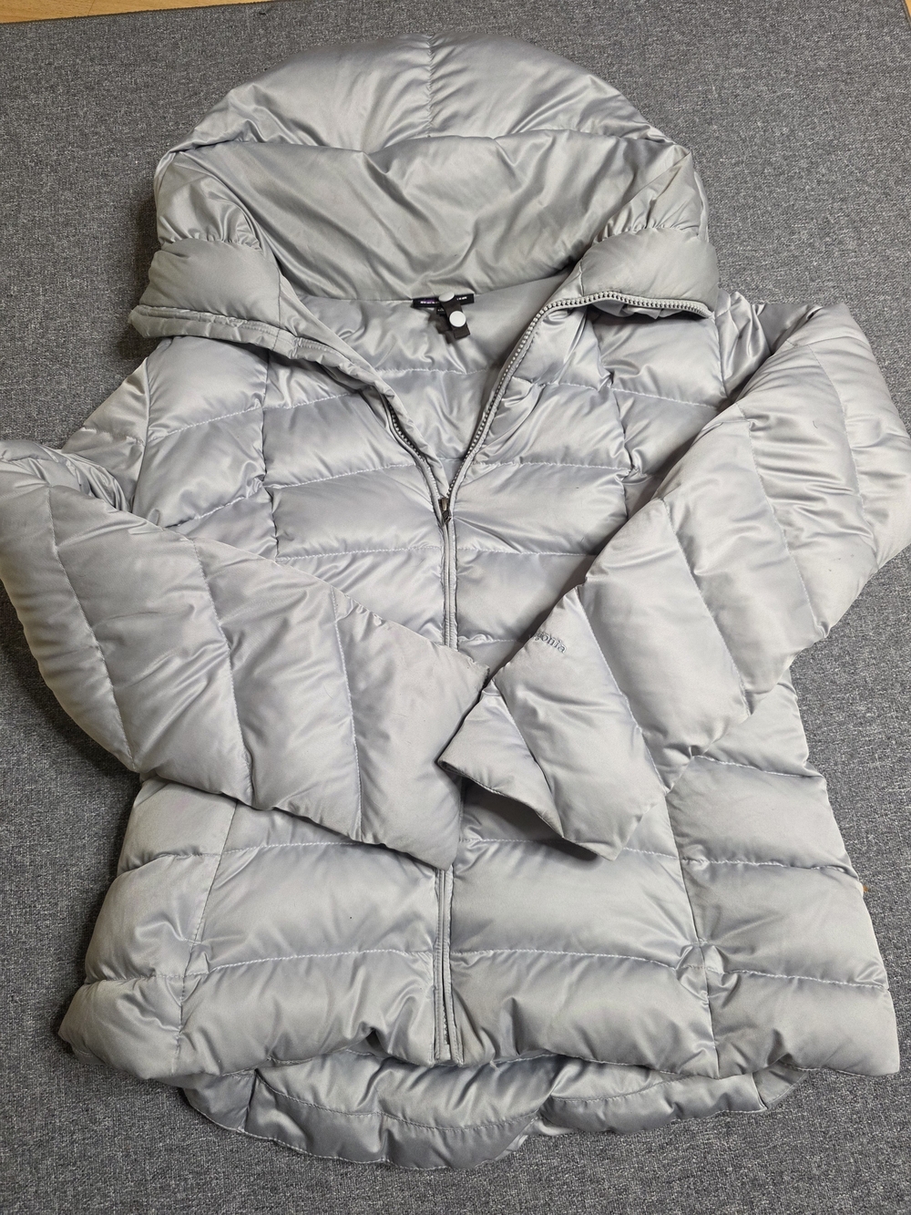 Patagonia Womens Grey Downtown Down Puffer Parka Jacket Size Large